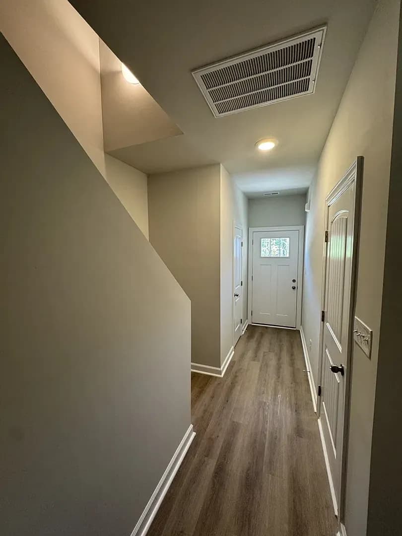 Jacksonville House: 206 Crab Claw Spit Ln