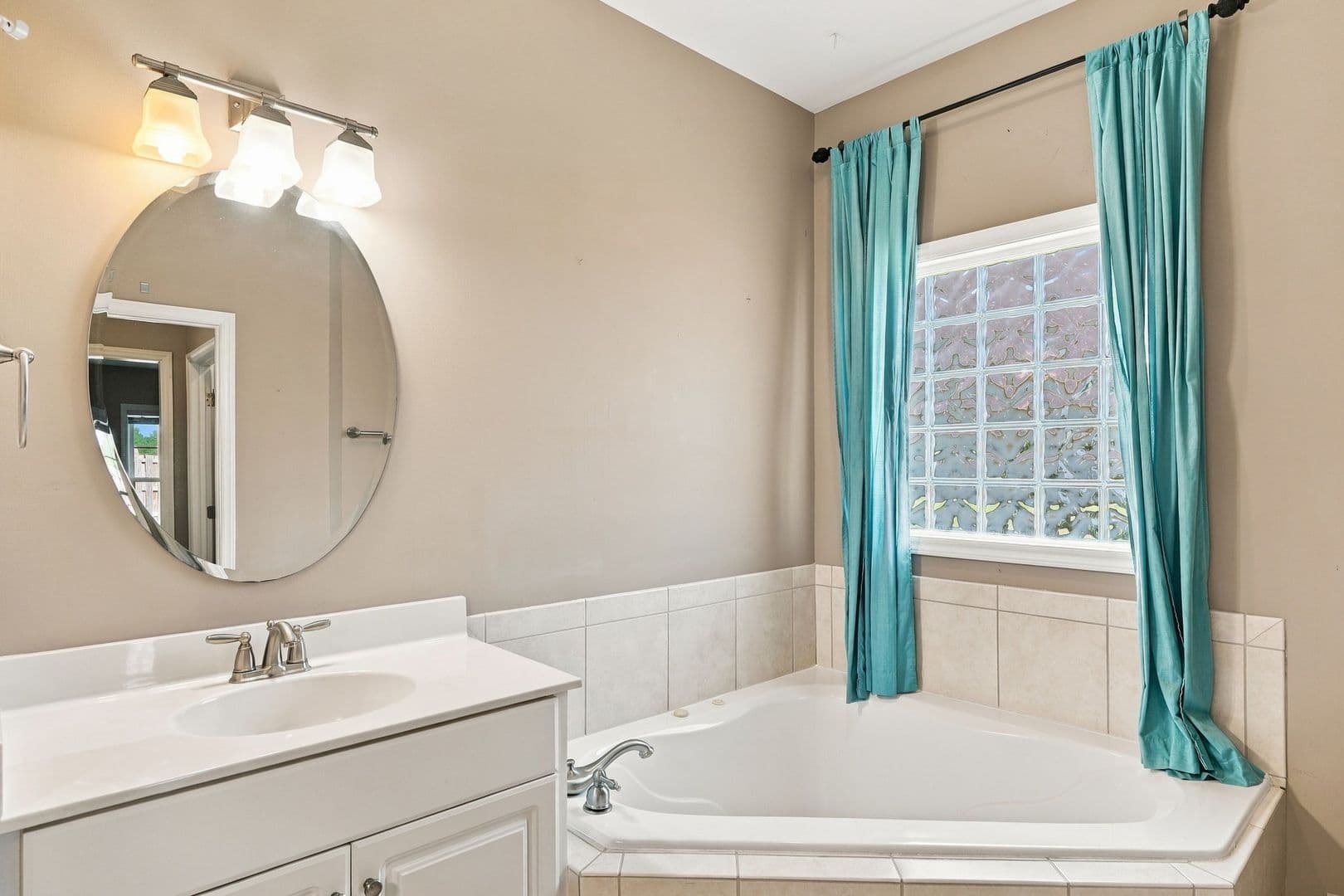 Sneads Ferry House: 257 Silver Creek Loop