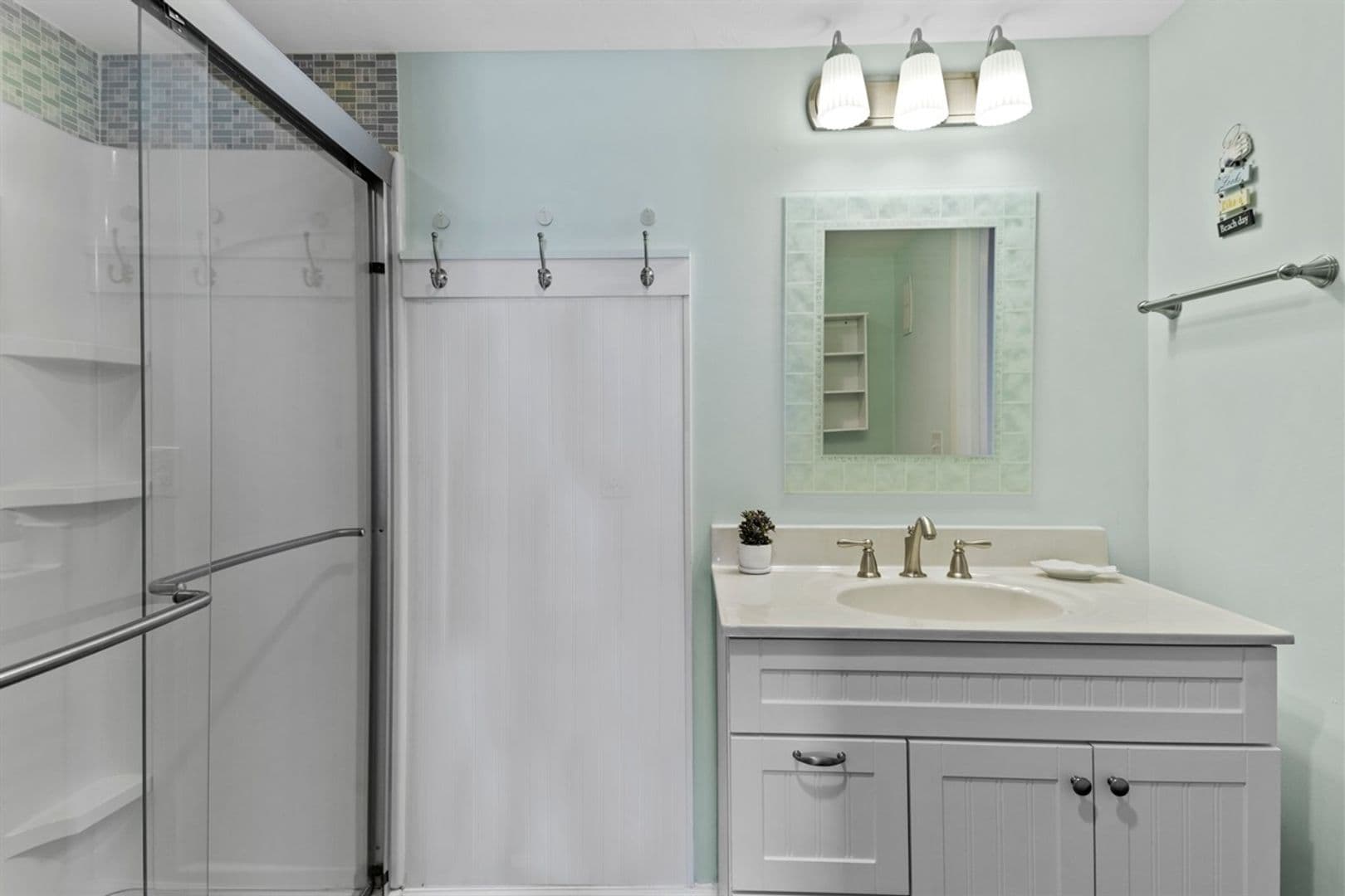 Surf City Condo: 918 N New River Drive #534