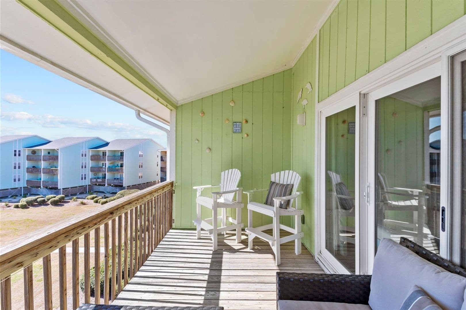Surf City Condo: 918 N New River Drive #534