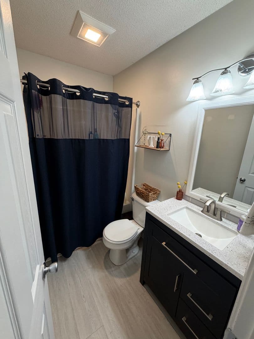Sneads Ferry House: 207 Bluebird Ct