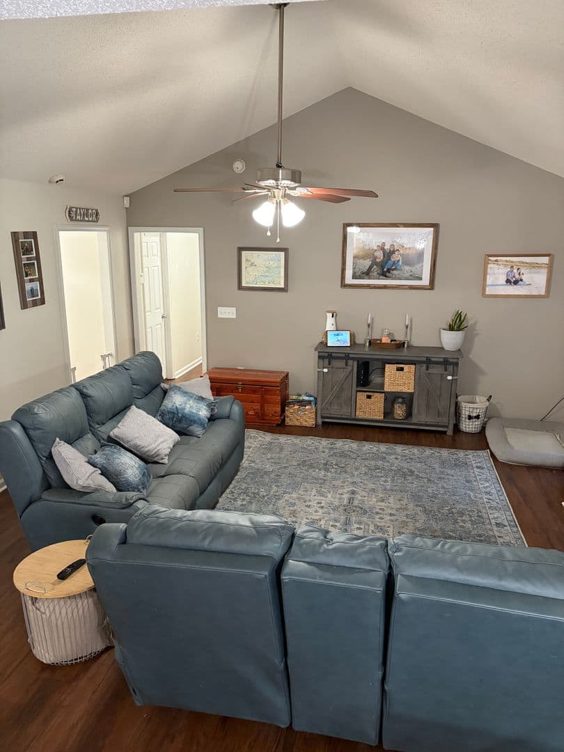 Sneads Ferry House: 207 Bluebird Ct