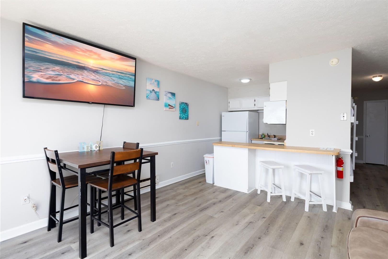 North Topsail Drive Condo: 2224 New River Inlet Rd. #338