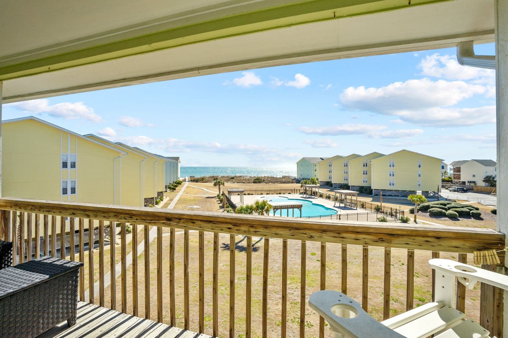 Surf City Condo: 918 N New River Drive #534