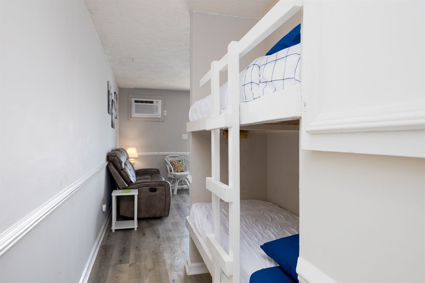 North Topsail Drive Condo: 2224 New River Inlet Rd. #338