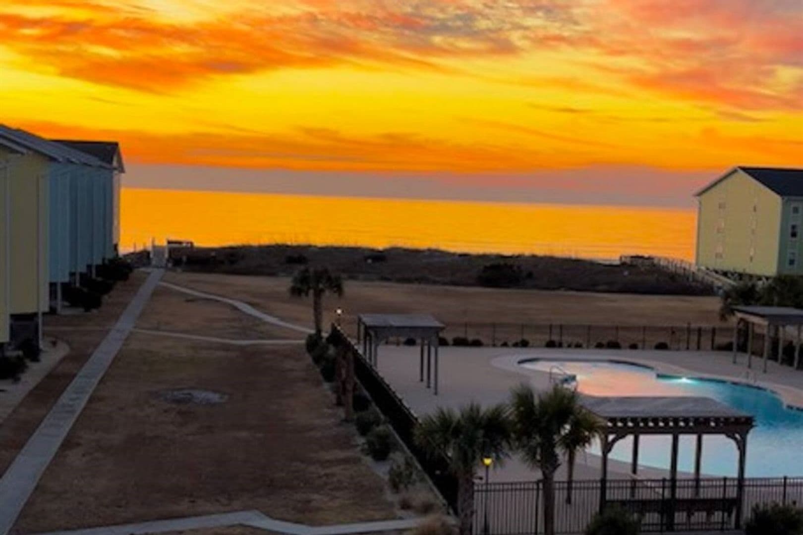 Surf City Condo: 918 N New River Drive #534