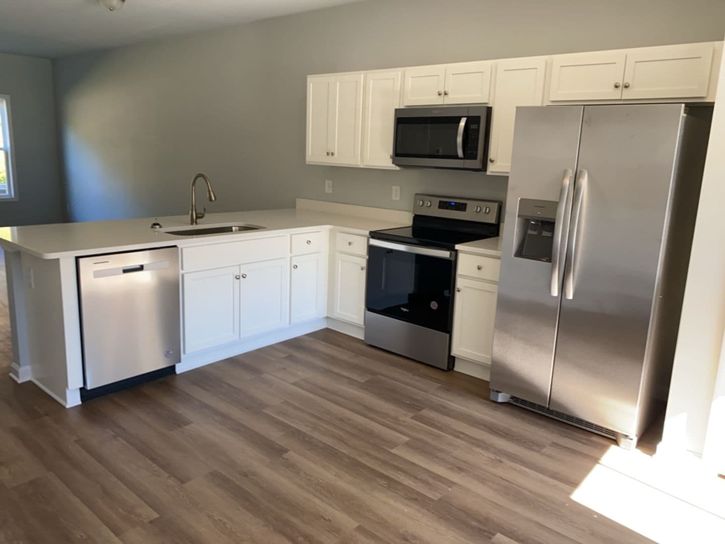 Holly Rdige Townhome: 198 Buckhorn Ave.