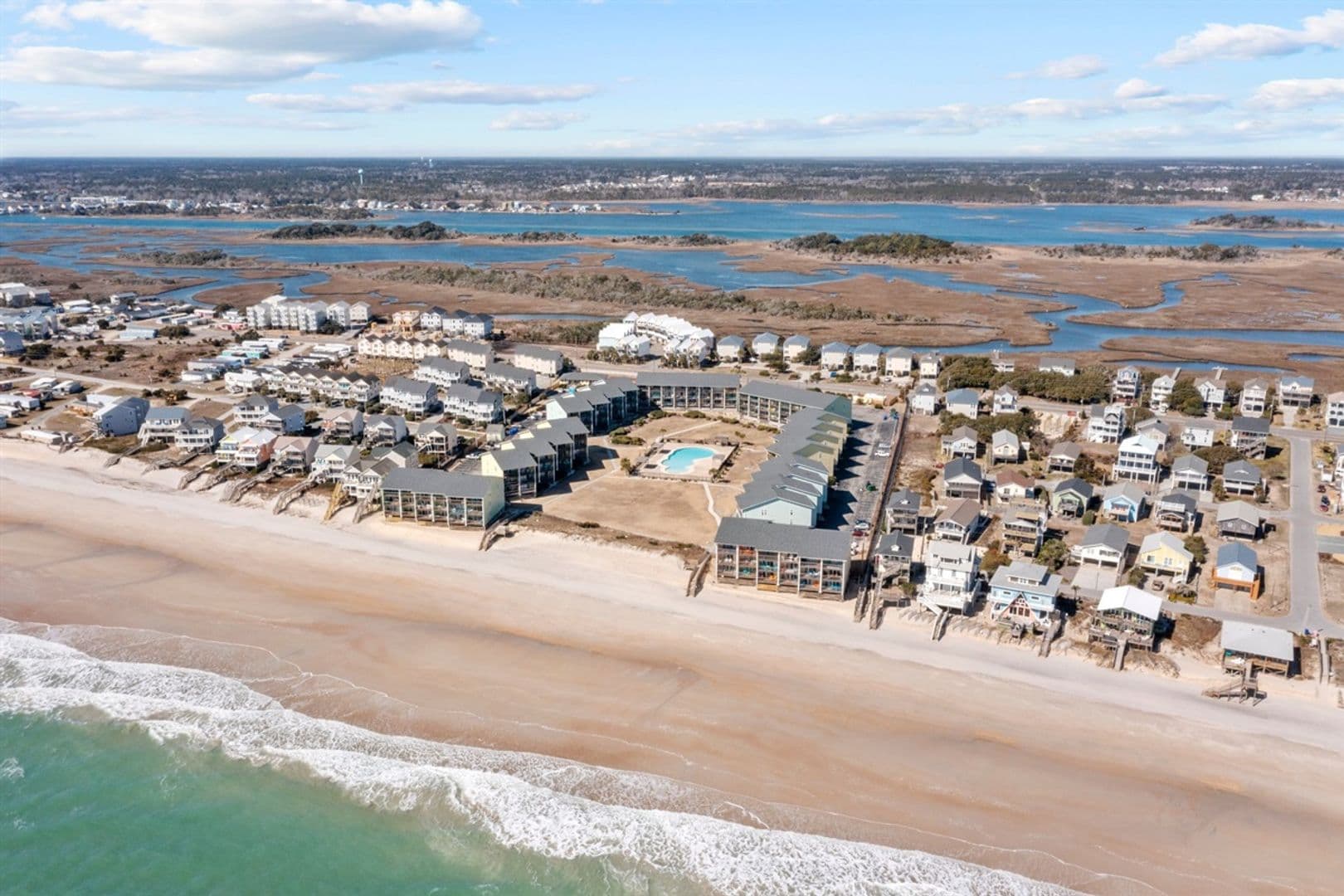 Surf City Condo: 918 N New River Drive #534
