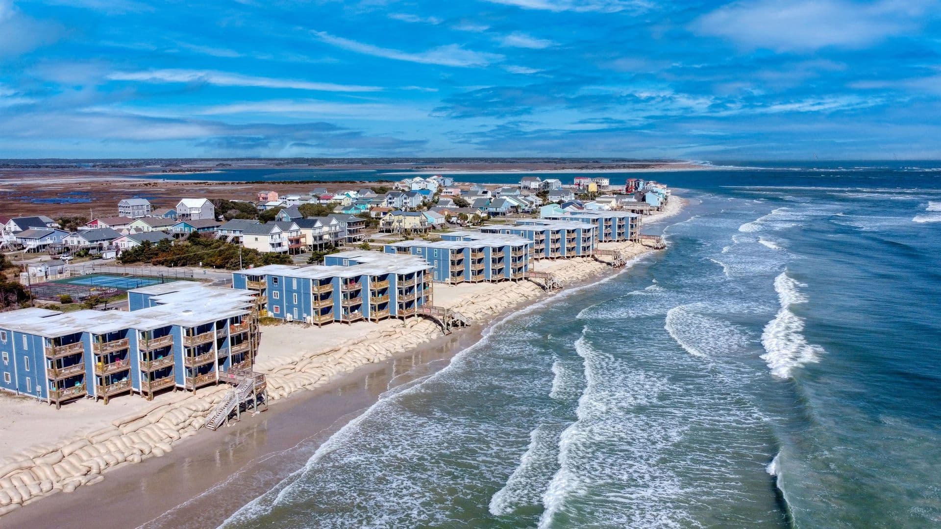 North Topsail Beach Condo: 2224 New River Inlet Rd. #239