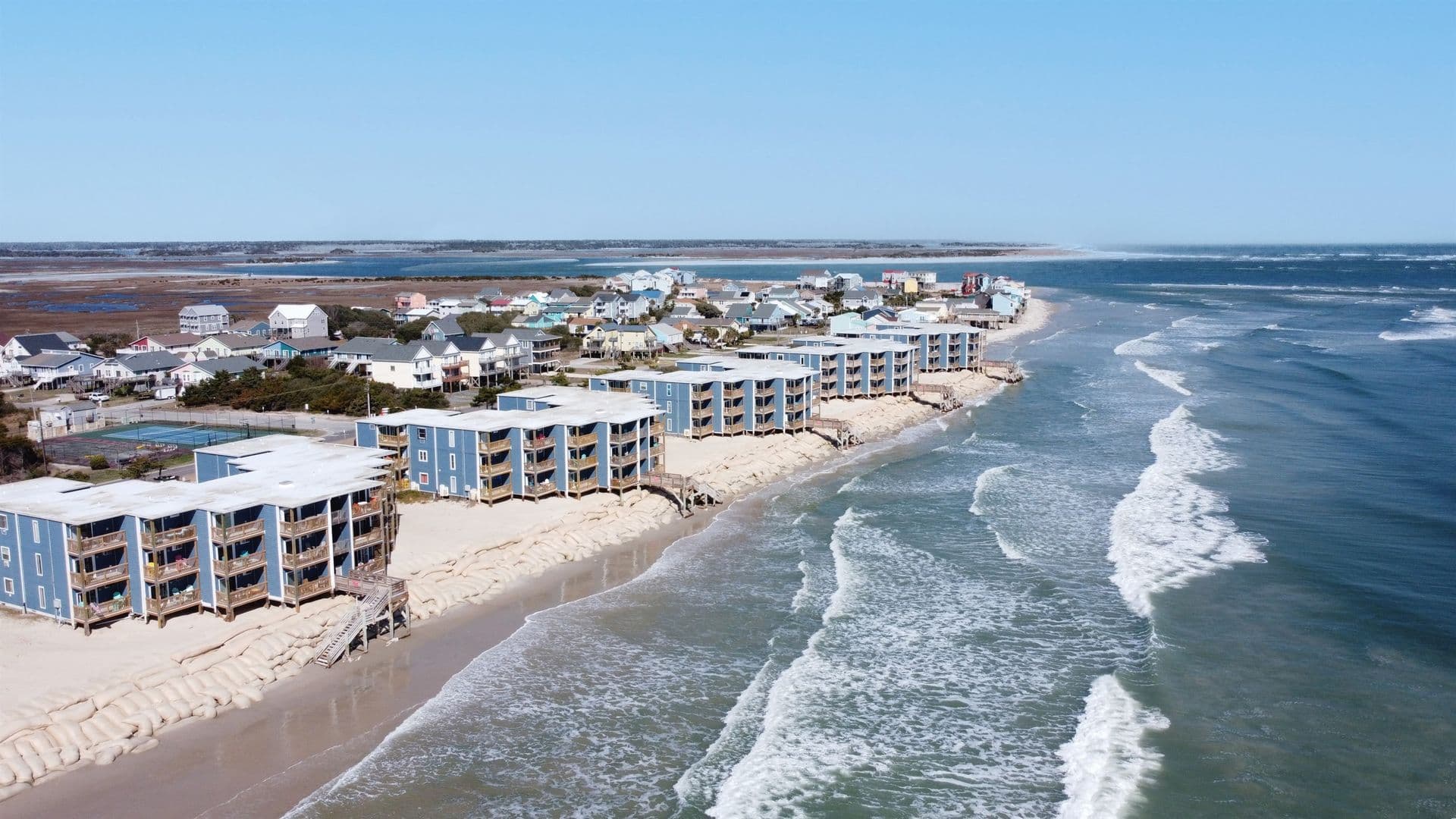 North Topsail Beach Condo: 2210 New River Inlet Rd. #257