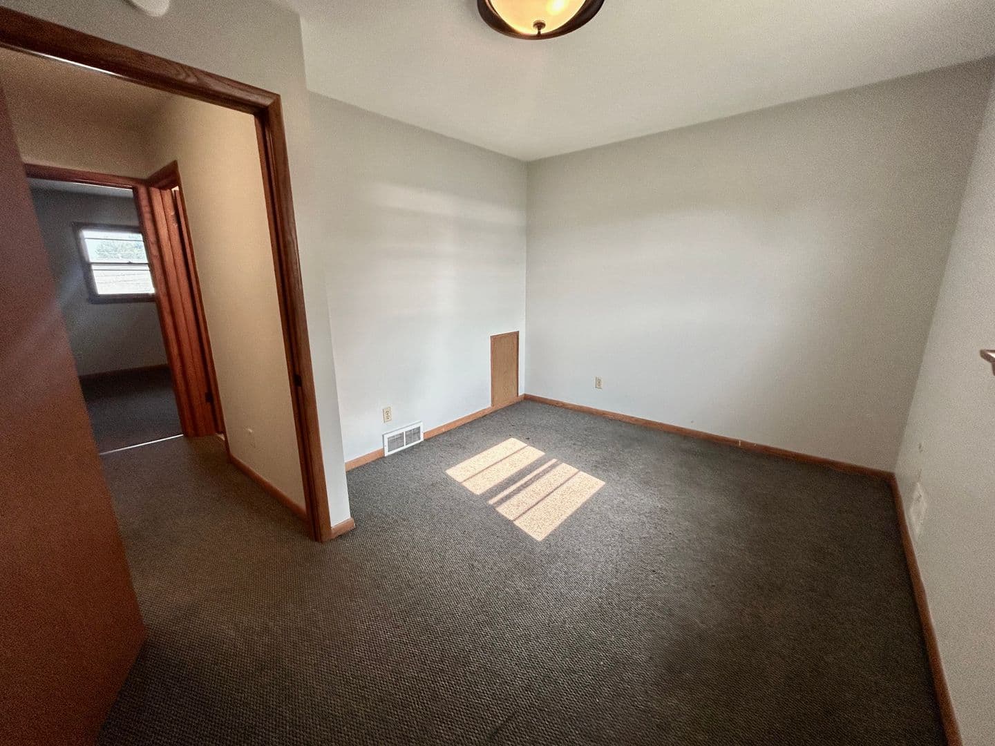 Erie Apartment: 804-810 Powell Ave