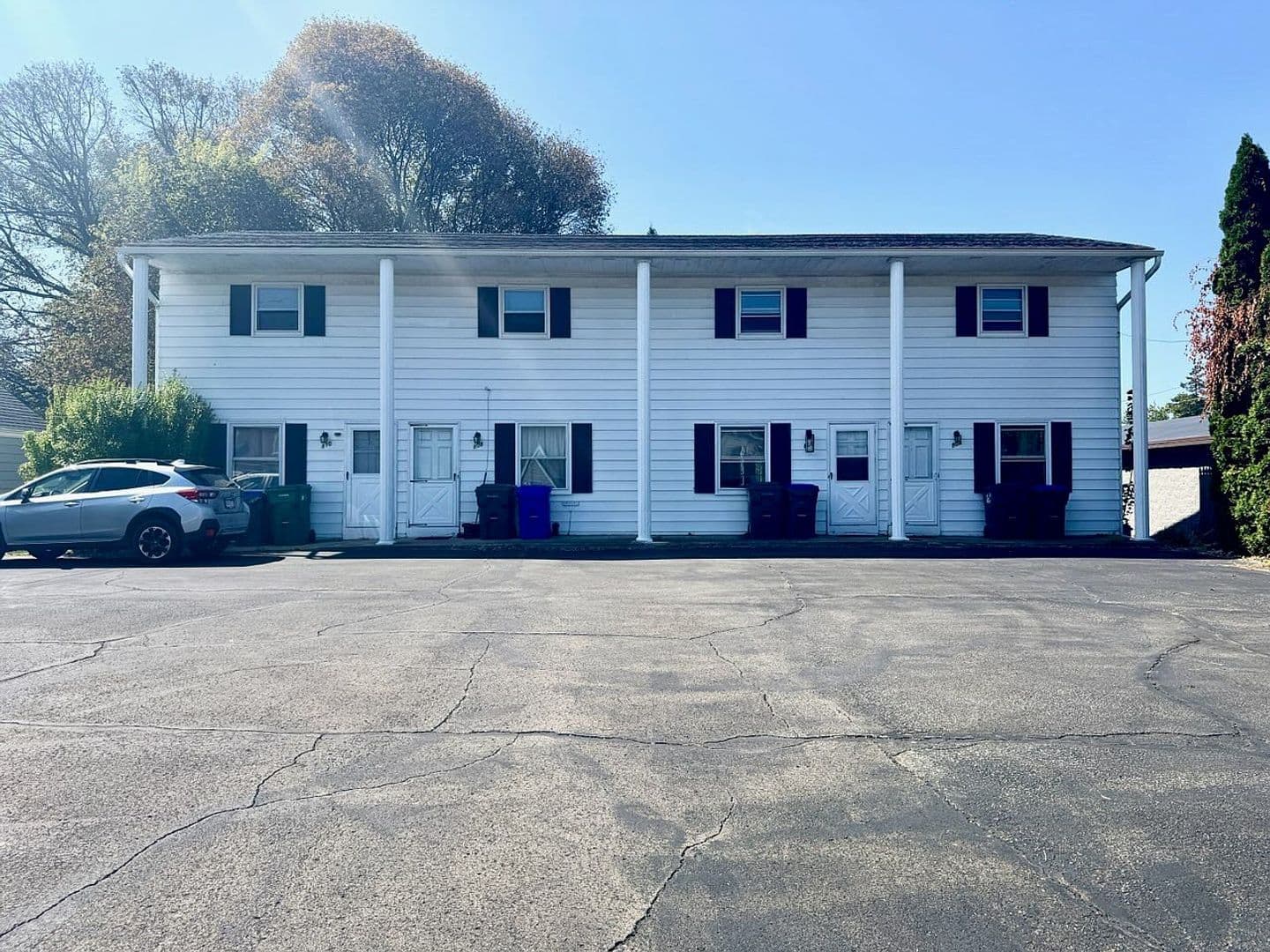 Erie Apartment: 804-810 Powell Ave