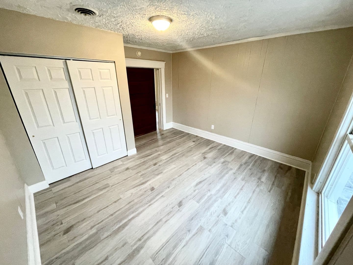 Erie Apartment: 704-706 W 26th St
