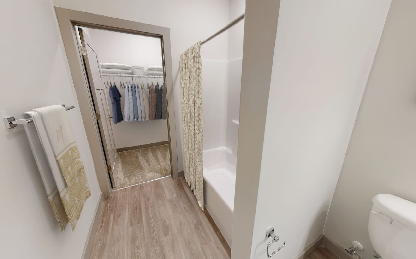 Bon Air Apartment: 542 Gateway Centre Pkwy