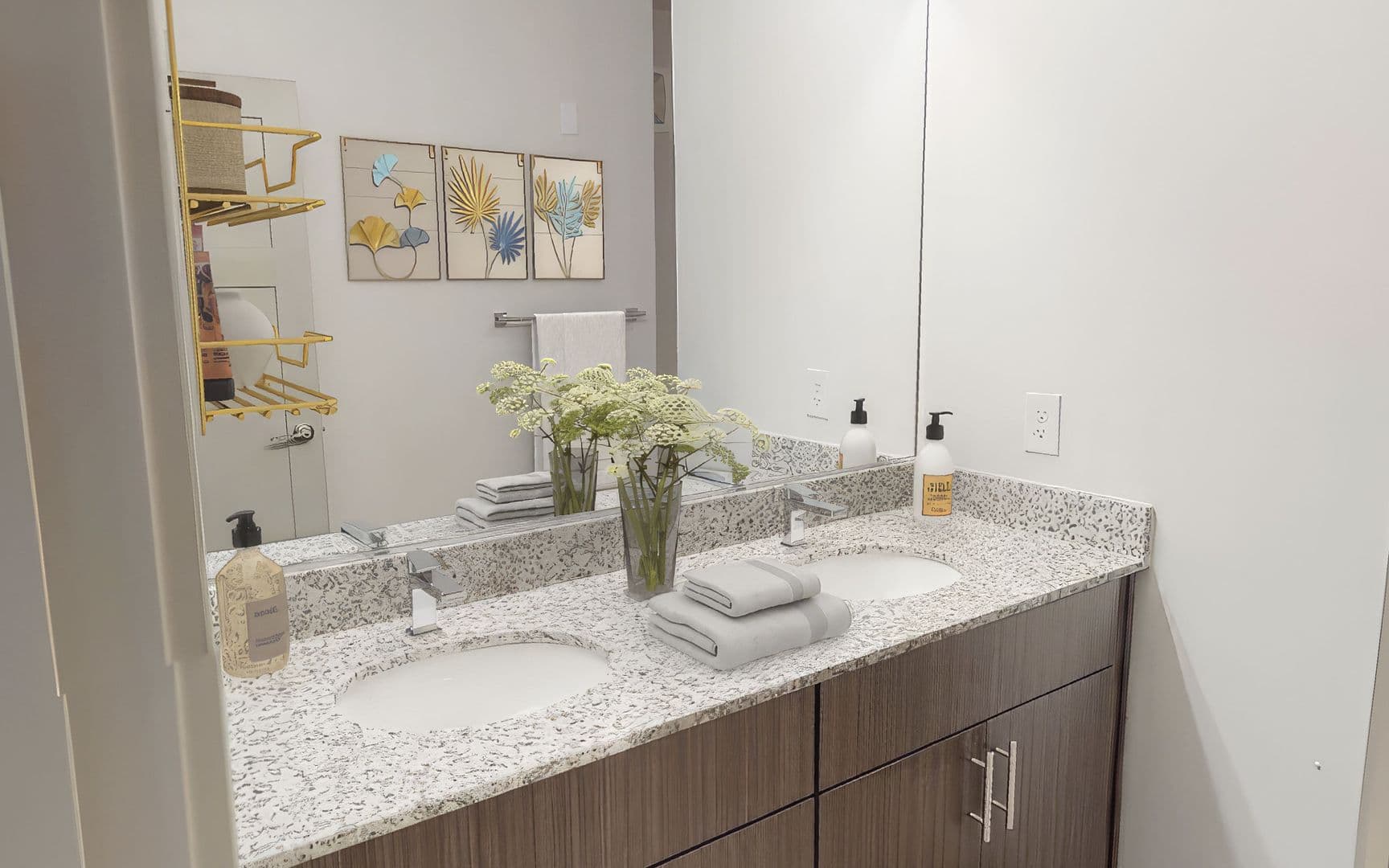 Bon Air Apartment: 542 Gateway Centre Pkwy