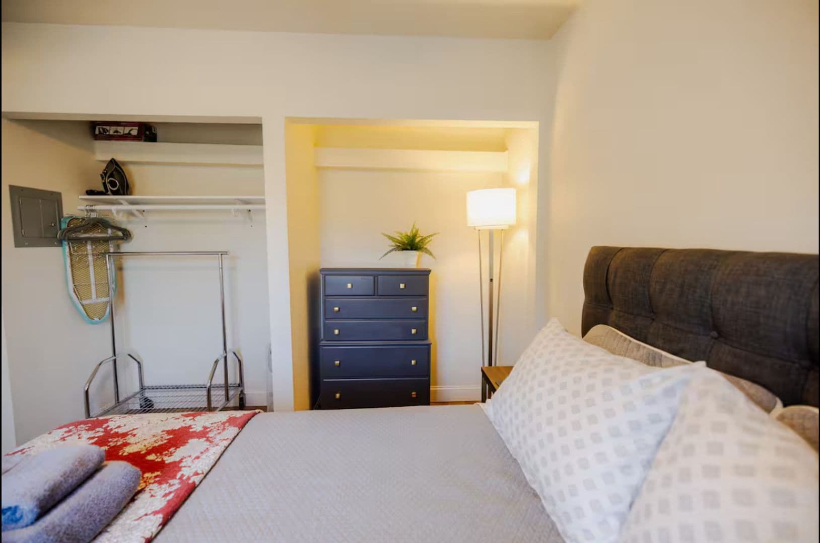 Stockton House: 3731 Michigan Ave. #B
