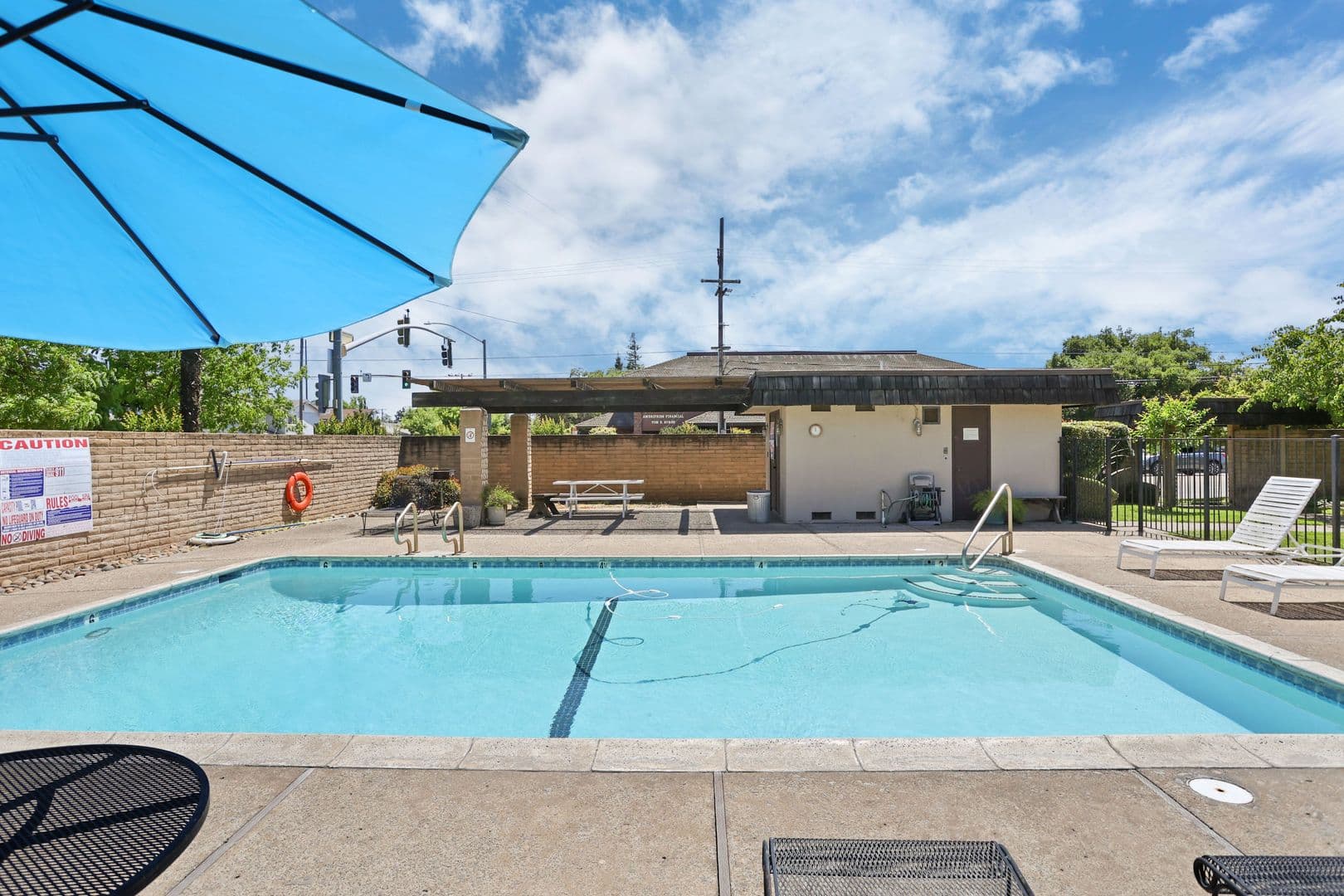 Lodi Apartment: 1301 W Lodi Ave