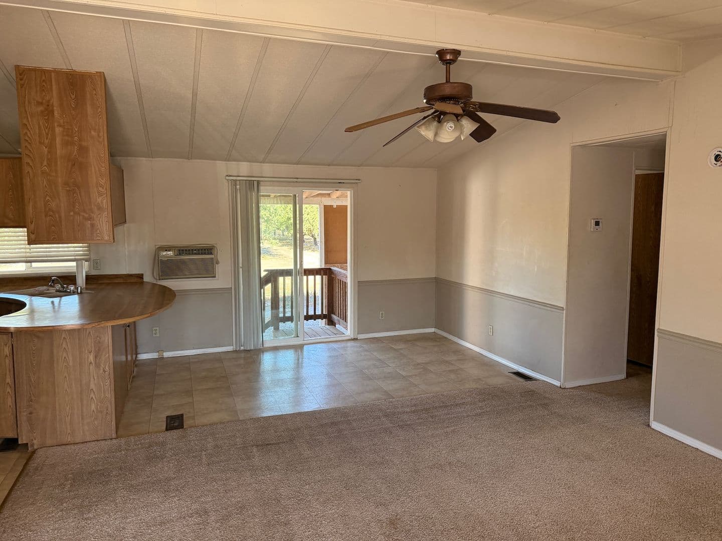 Escalon Apartment: 10051 Escalon Bellota House & Shop