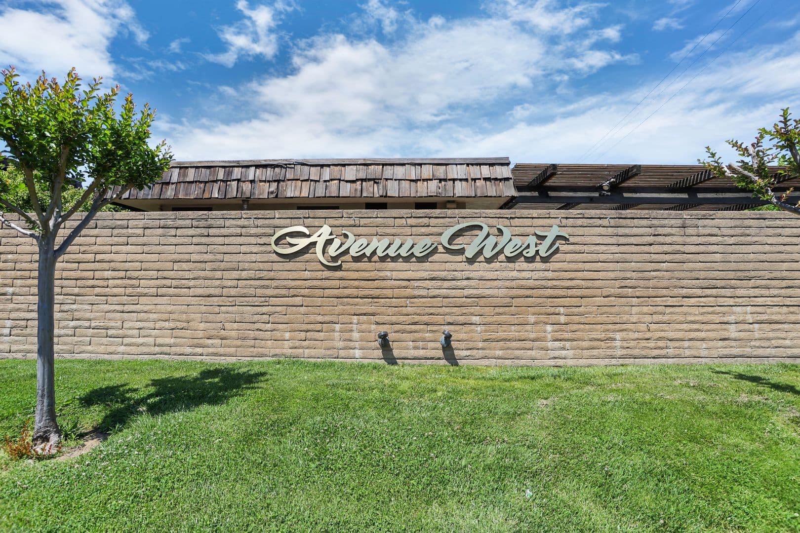 Lodi Apartment: 1301 W Lodi Ave