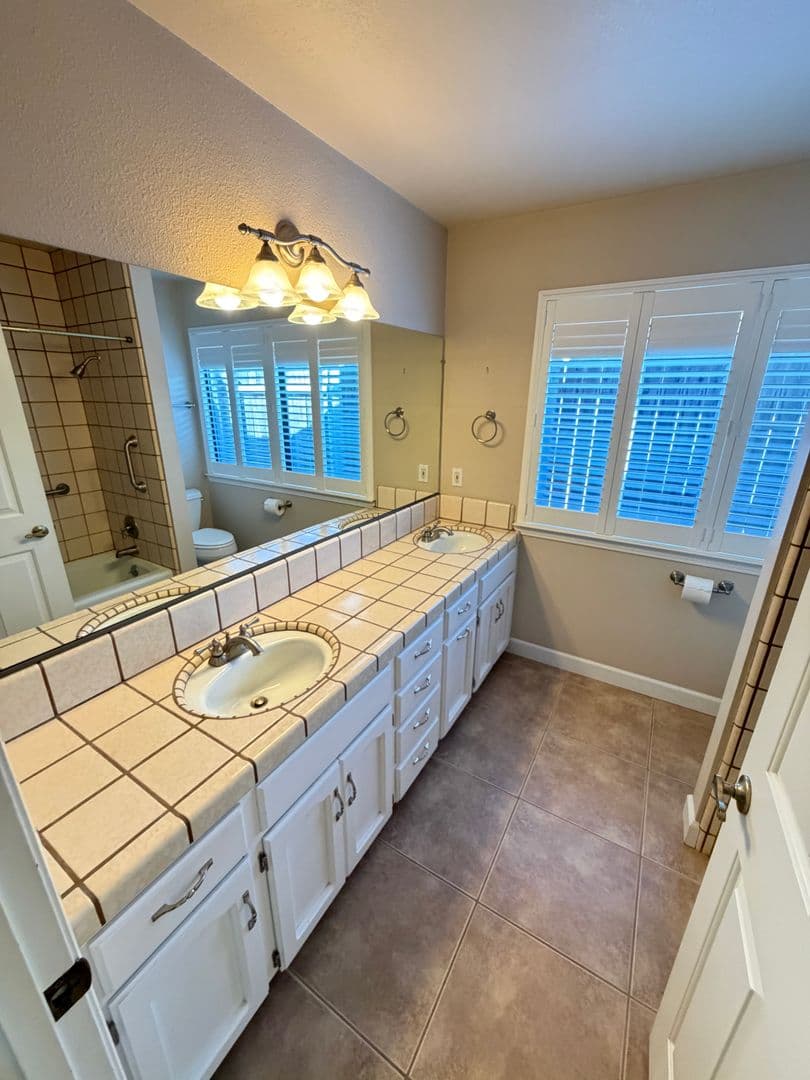 Lodi House: 1433 Keagle Way