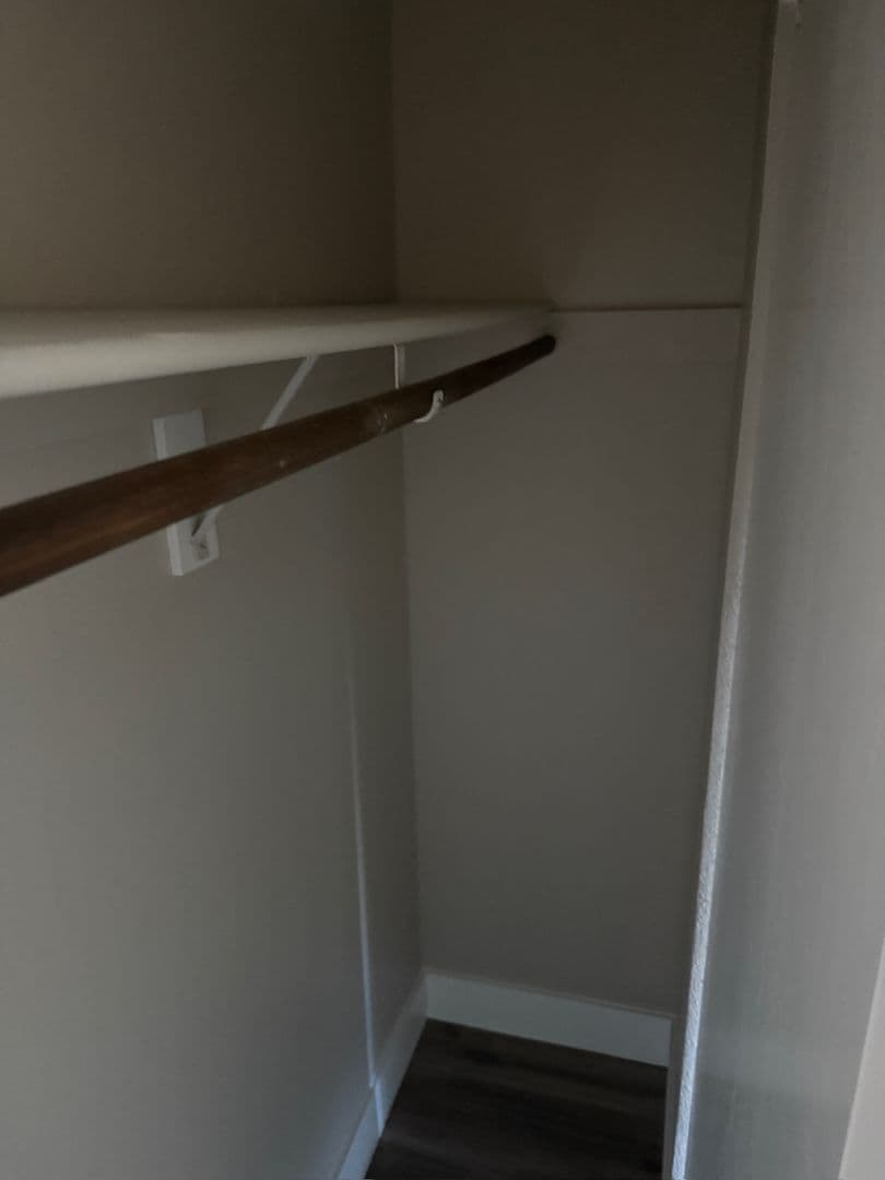 Lodi Apartment: 423 W. Elm St