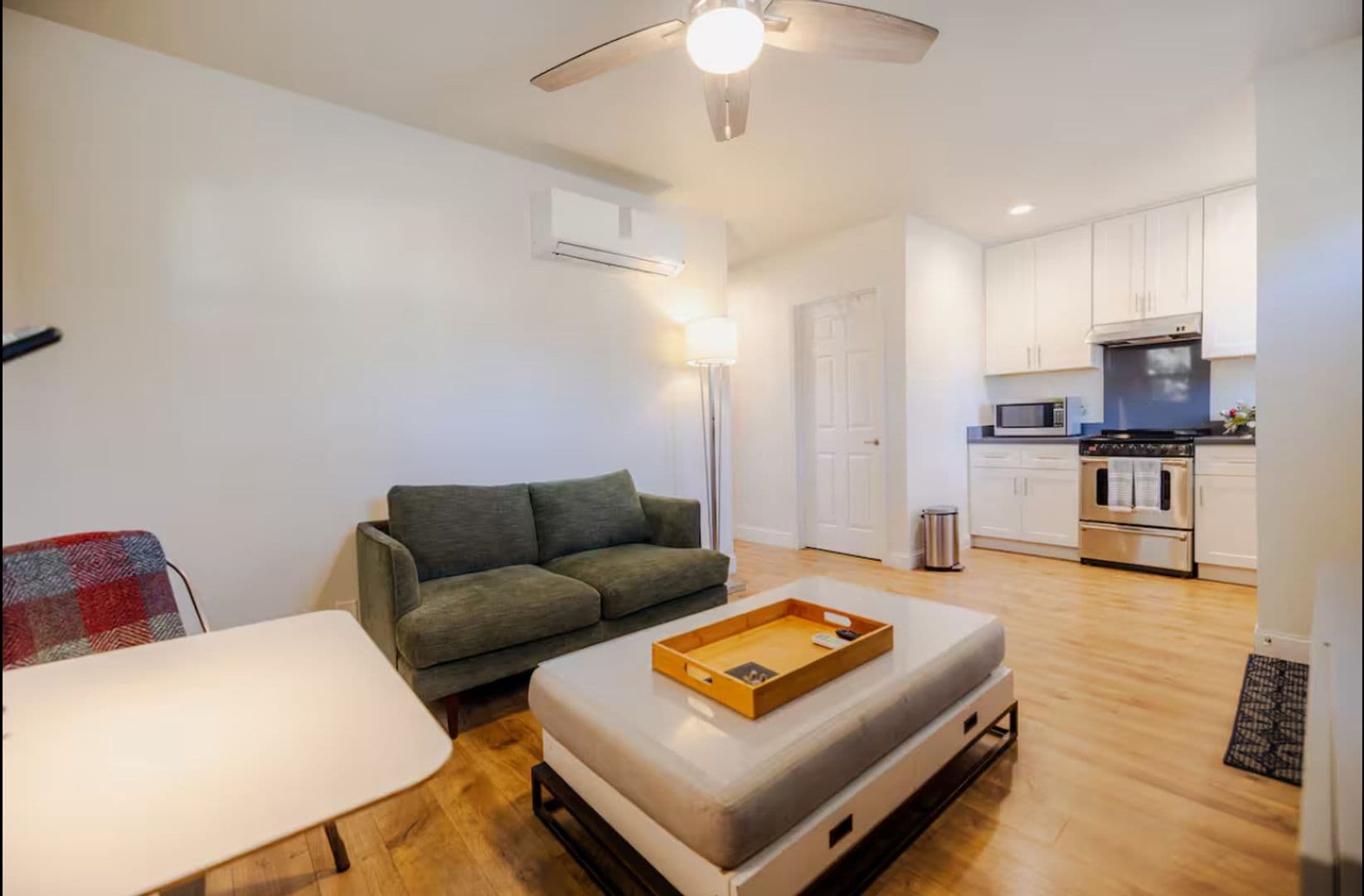 Stockton House: 3731 Michigan Ave. #B