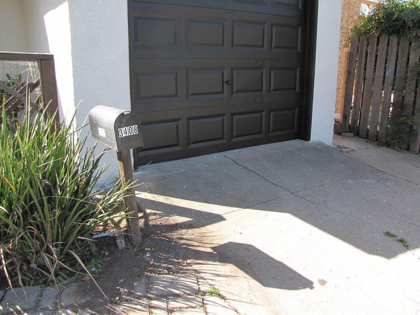 Stockton House: 3408 W Alpine Ave