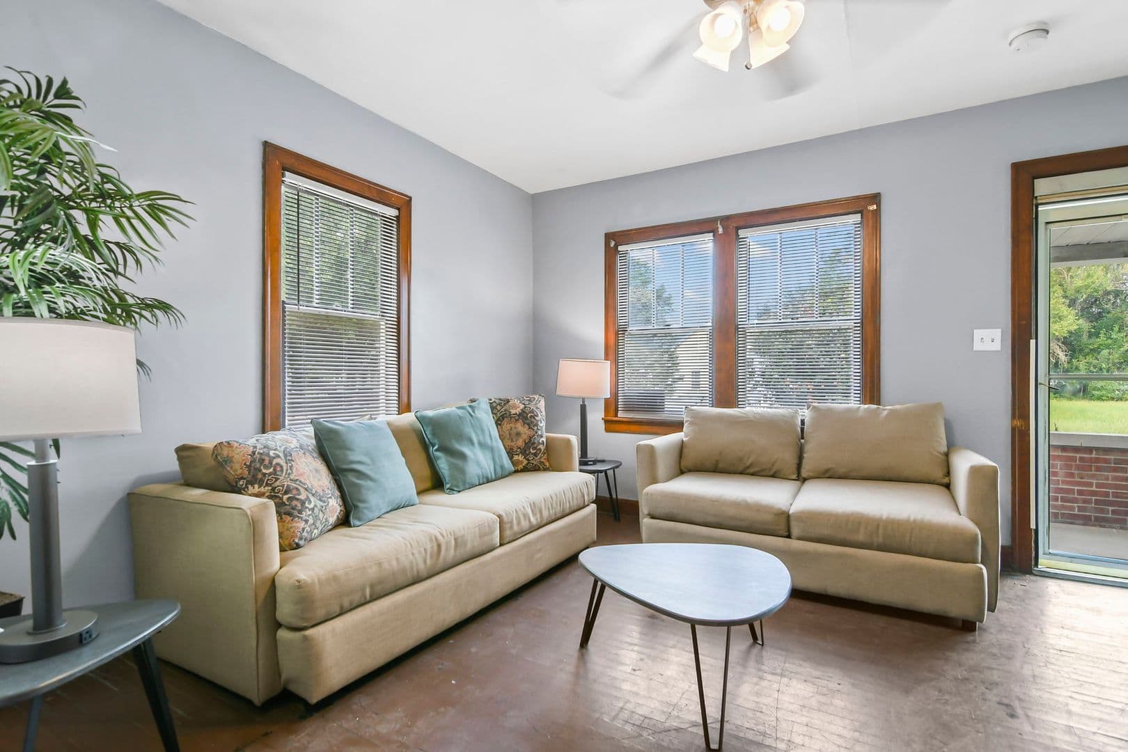 Springfield Apartment: 708 S. 15th St.