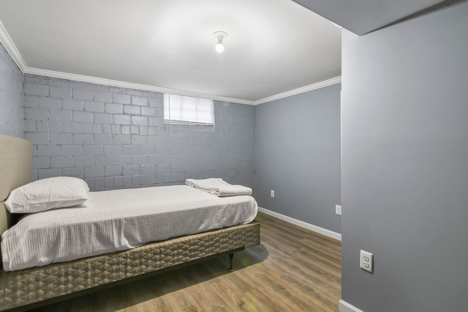 Springfield Apartment: 708 S. 15th St.