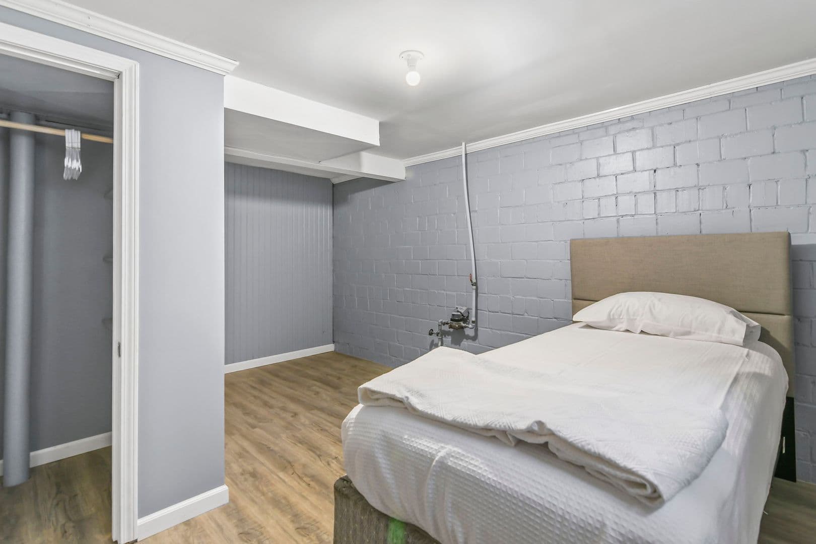 Springfield Apartment: 708 S. 15th St.