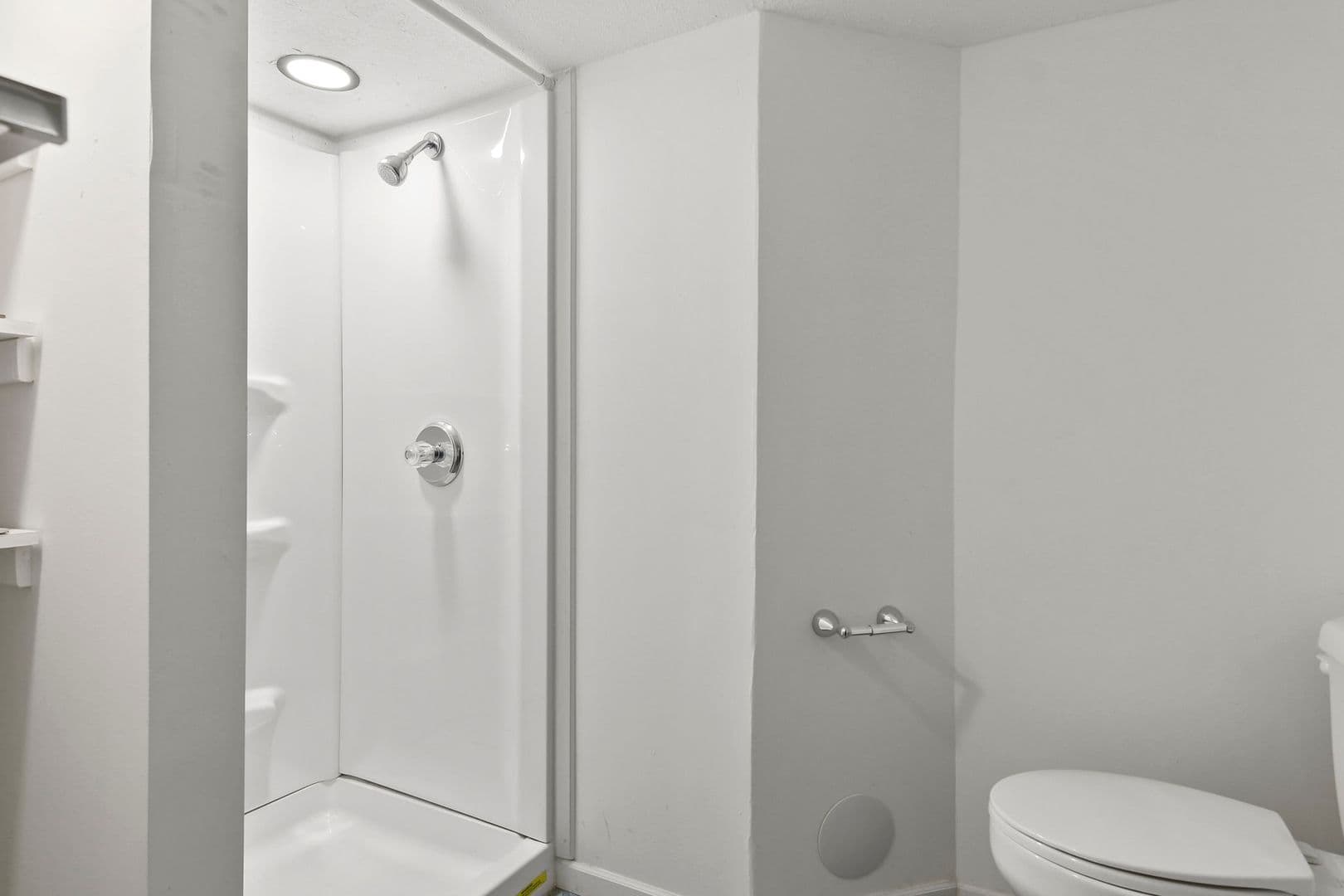 Springfield Apartment: 720 W Edwards St
