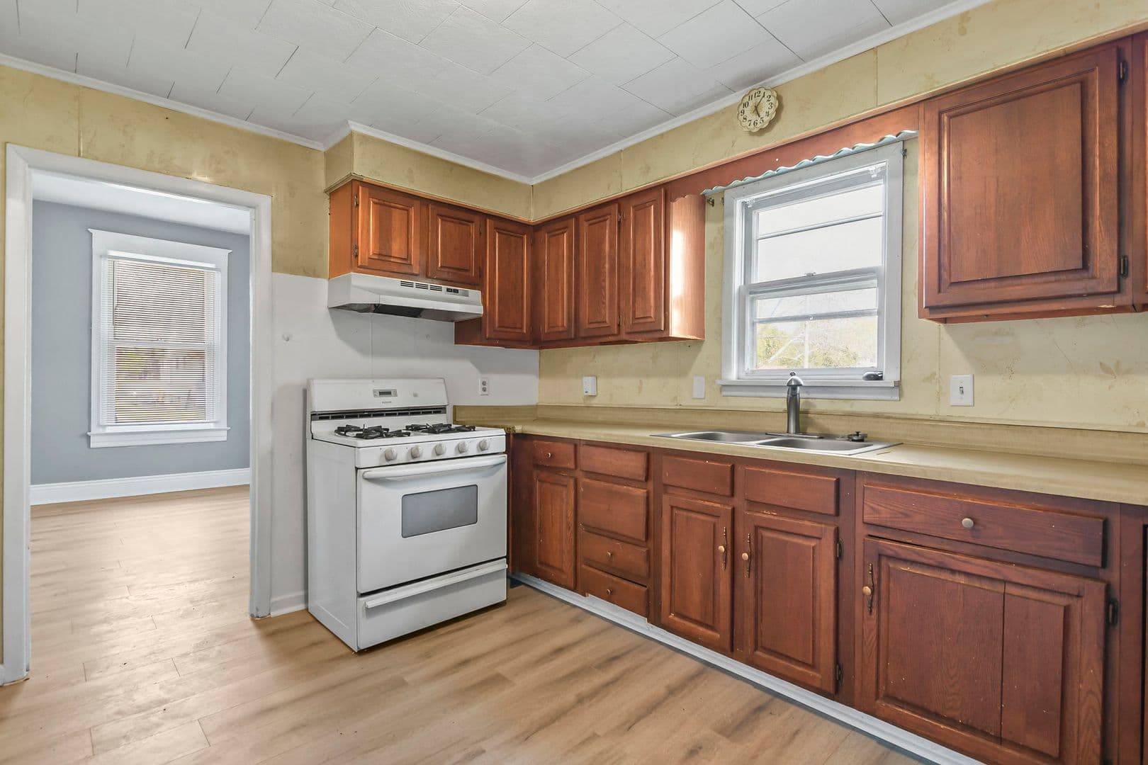 Springfield House: 1130 E. Cedar St.