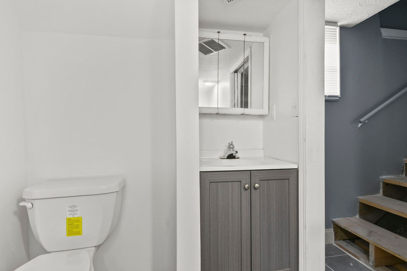 Springfield Apartment: 720 W Edwards St