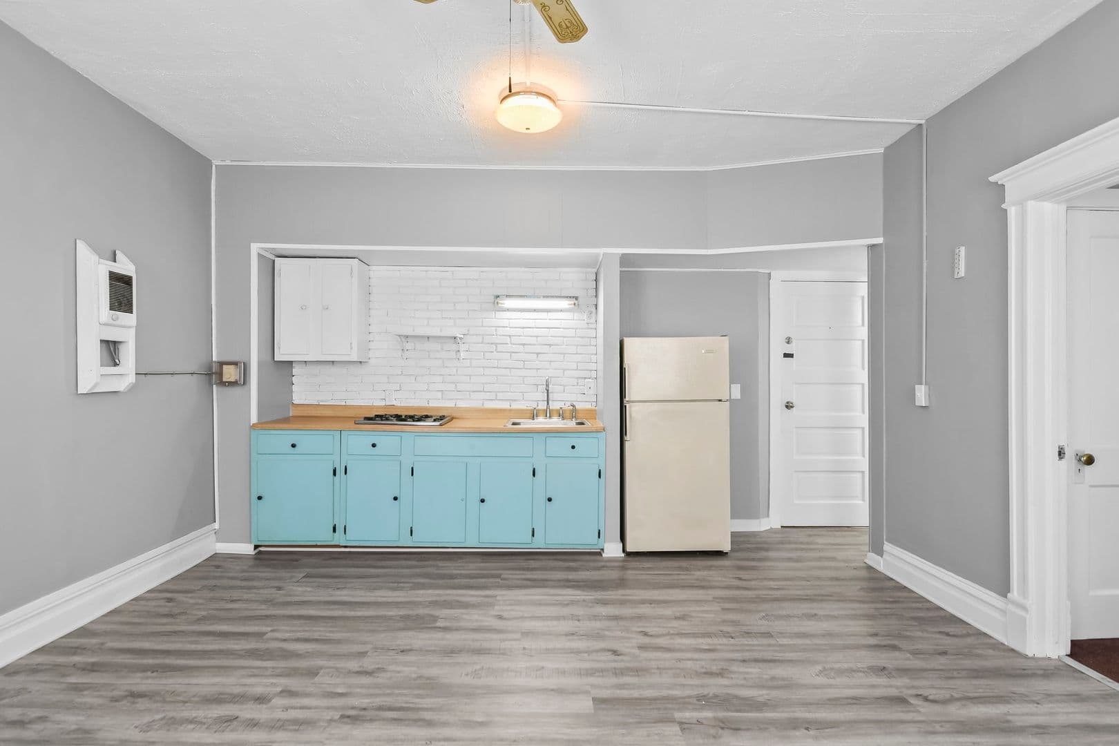 Springfield Apartment: 1301 Whittier Ave