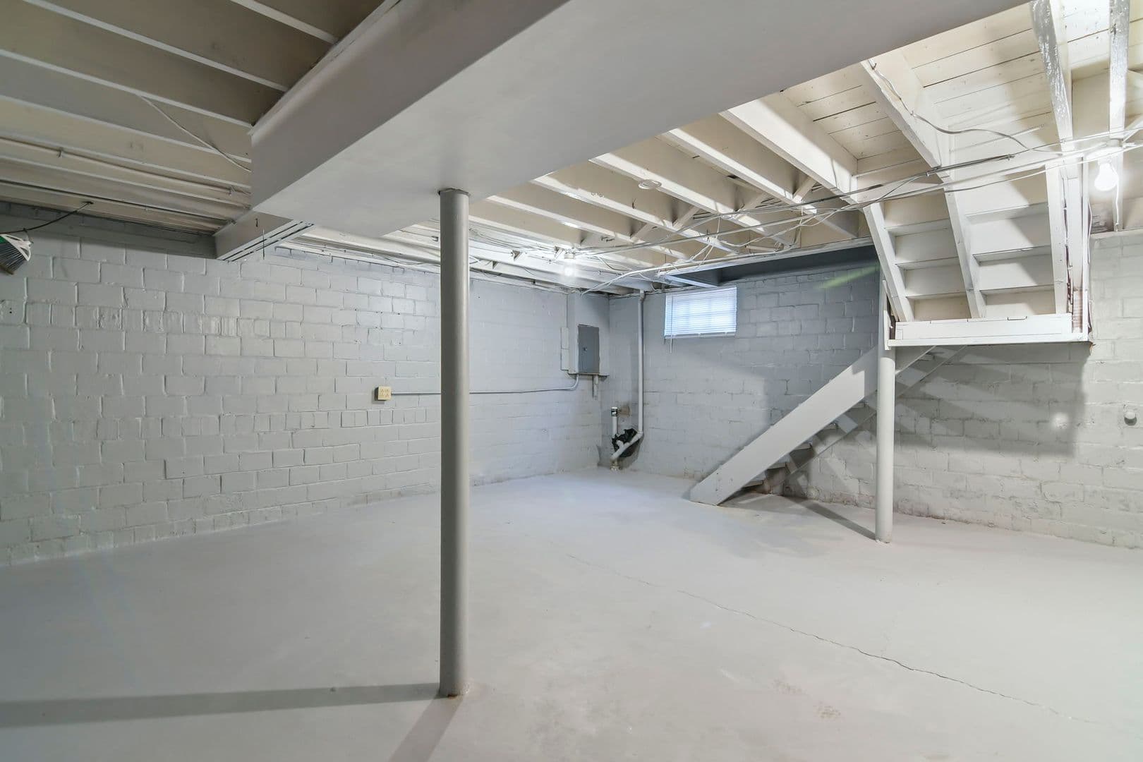 Springfield Apartment: 708 S. 15th St.