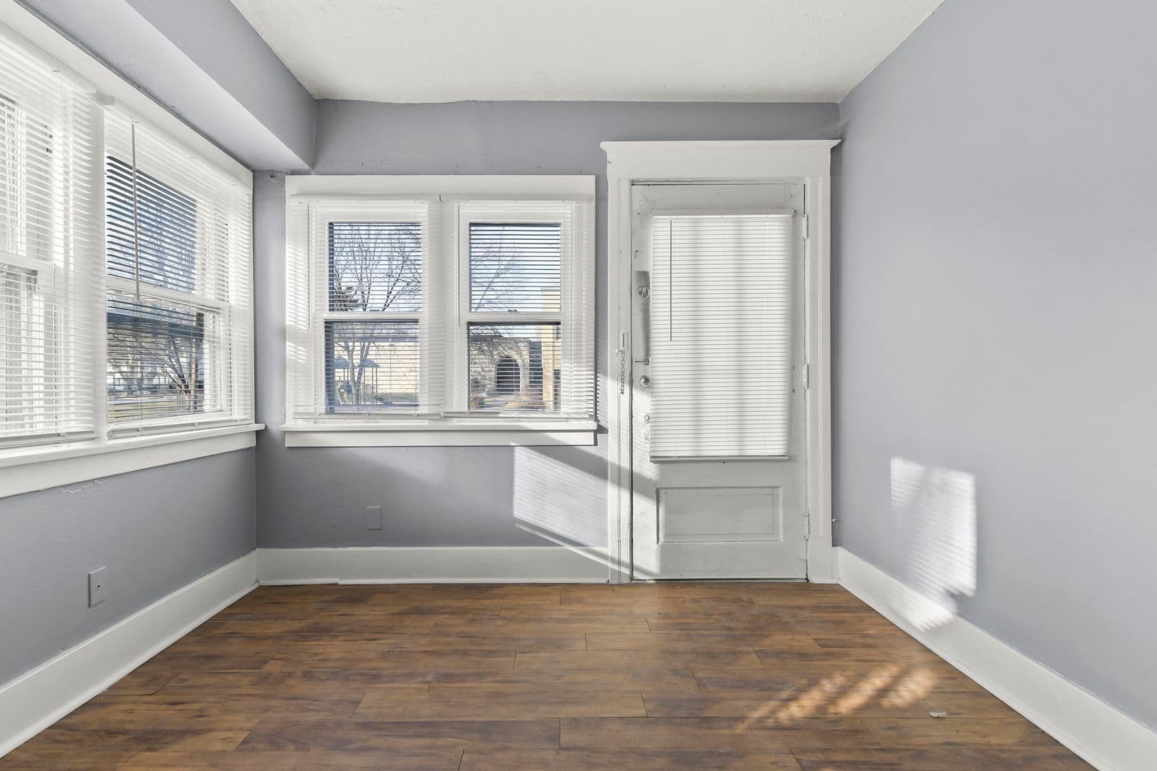 Springfield Apartment: 720 W Edwards St