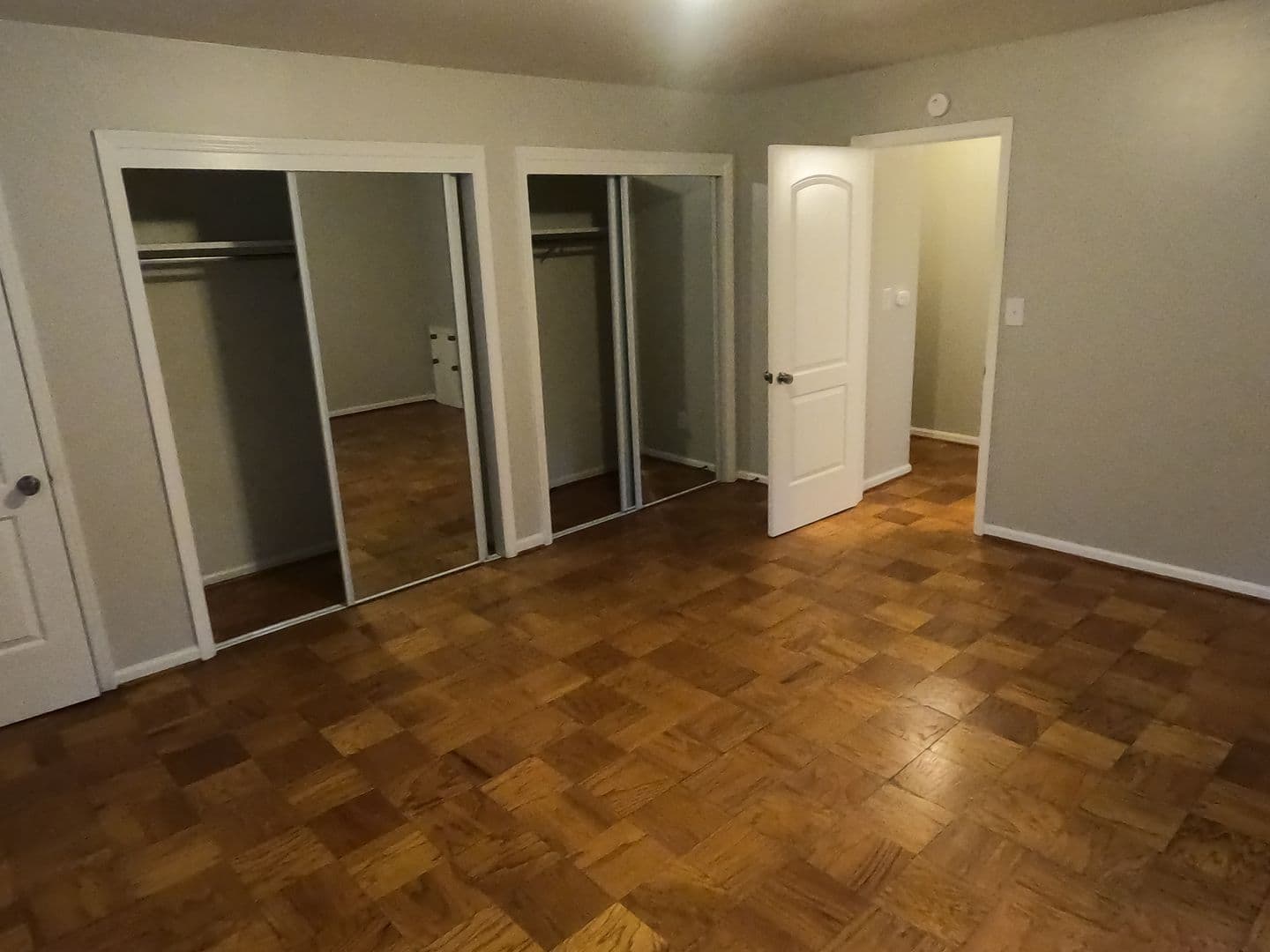 Warrenton Apartment: 394-404 Jackson St