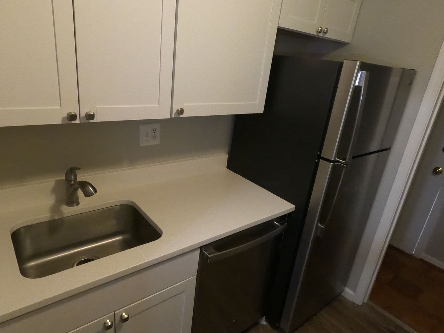 Warrenton Apartment: 394-404 Jackson St