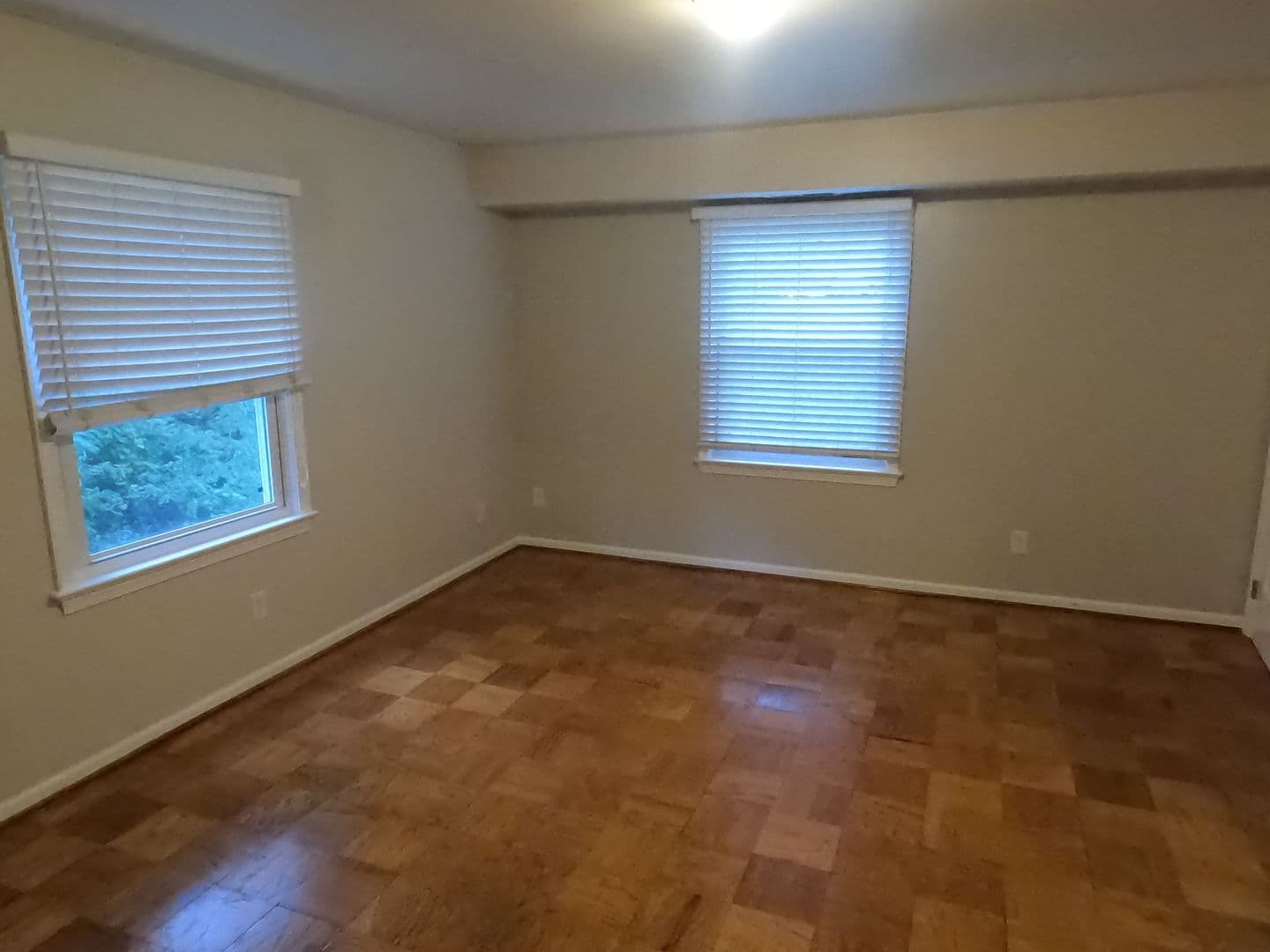Warrenton Apartment: 394-404 Jackson St