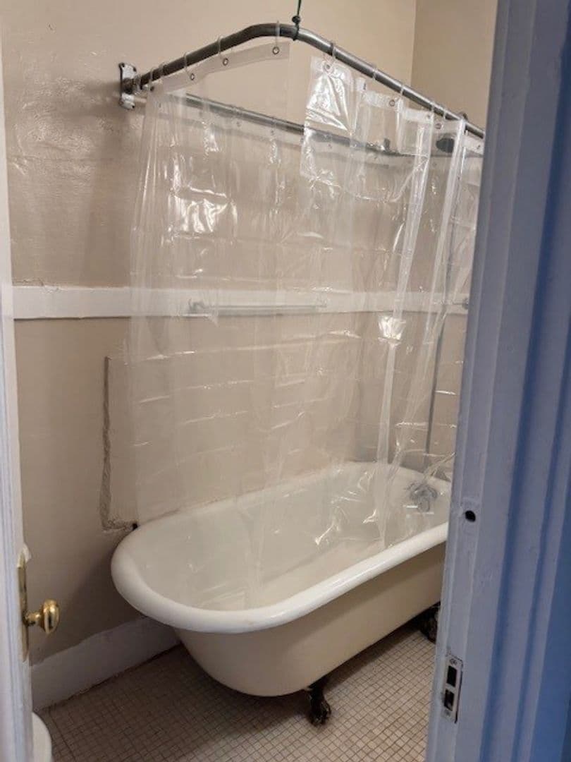 Oakland Apartment: 1515 Alice Street
