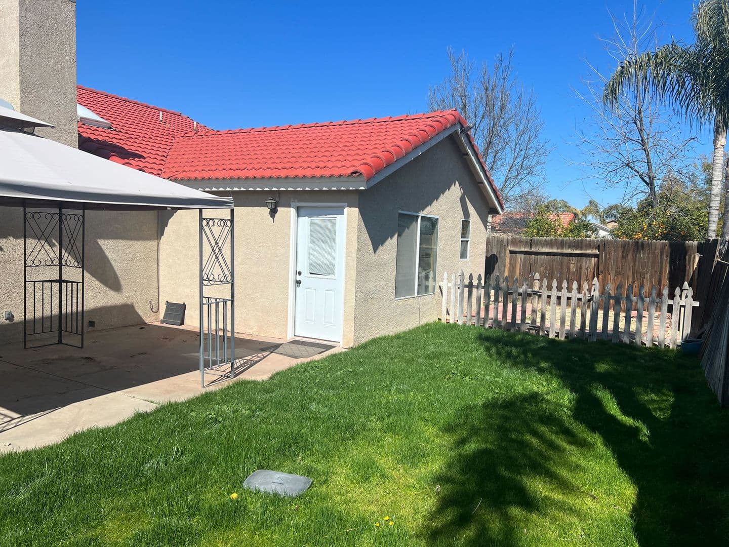 Bakersfield House: 4326 Stride Way