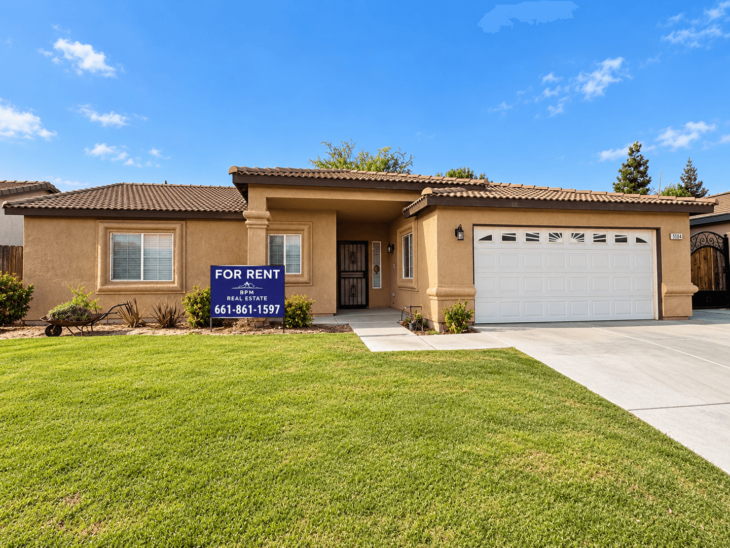 Bakersfield House: 5504 Mar Grande Drive