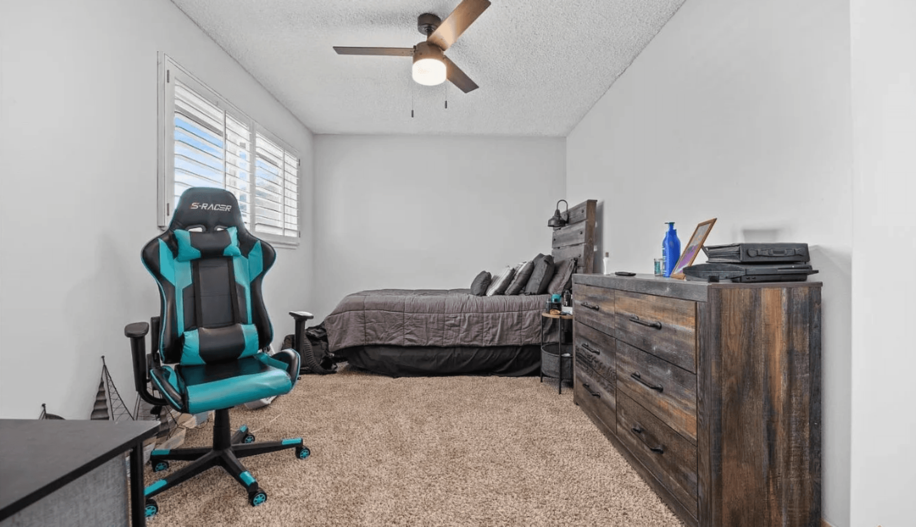 Bakersfield House: 3200 El Encanto Ct