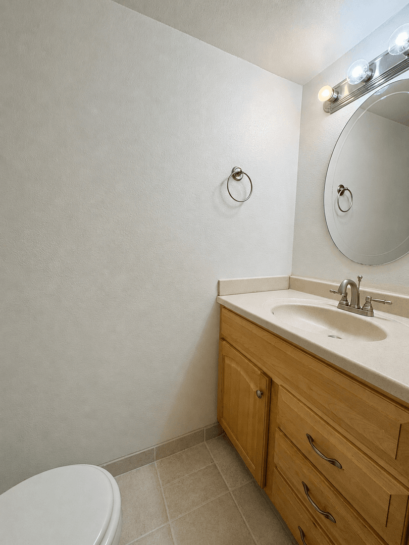 Bakersfield House: 609 Taylor St