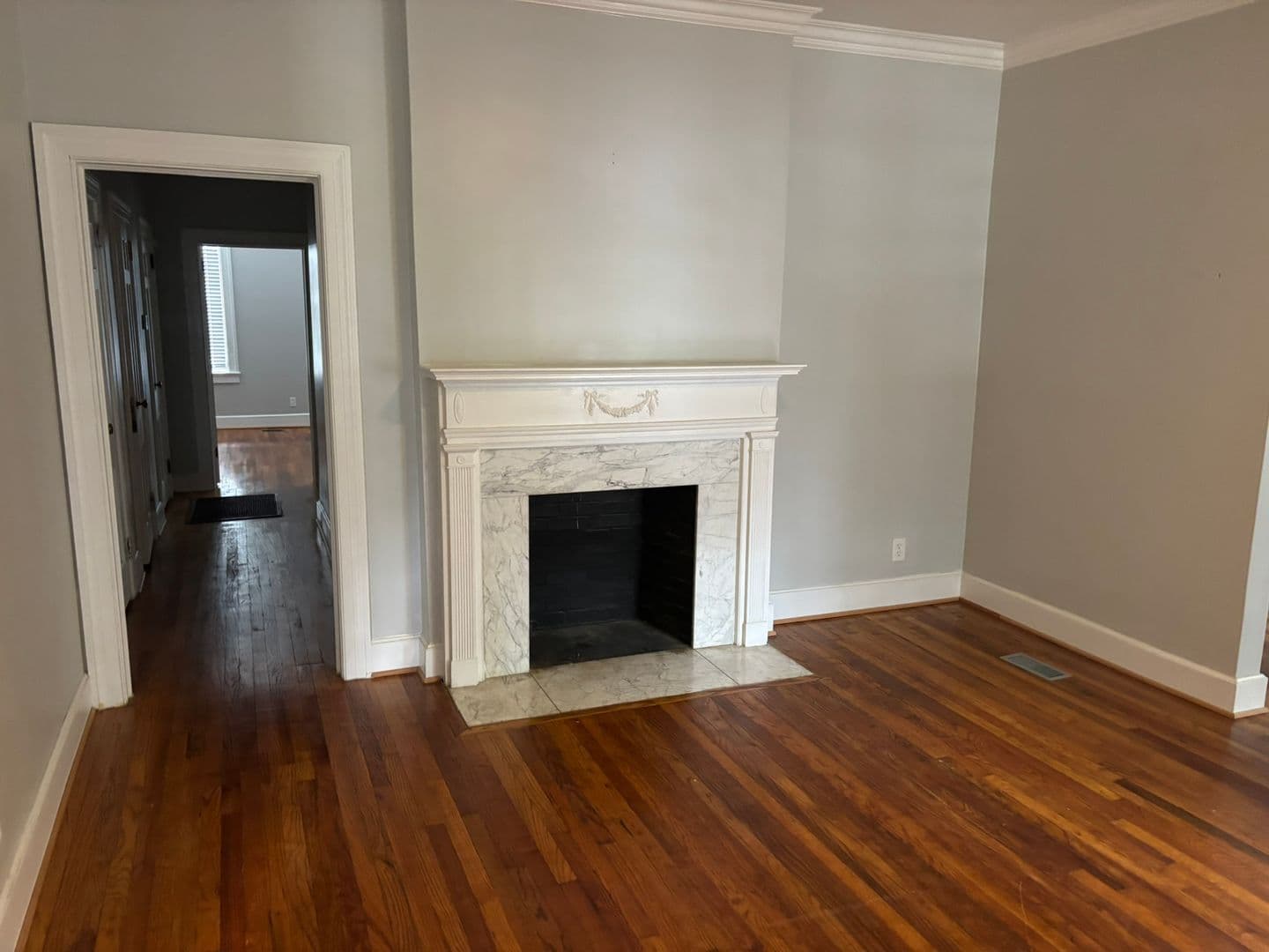 Columbus Apartment: 1219 Eberhart Avenue
