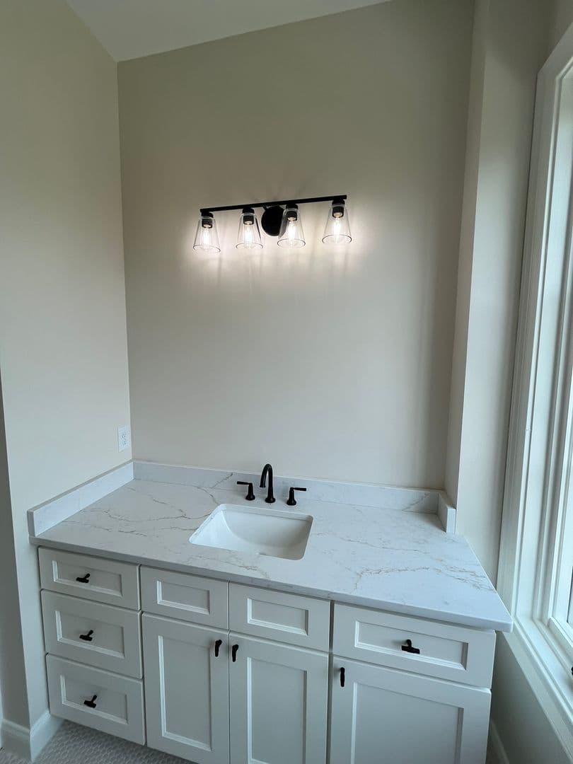 Columbus Apartment: 6801 River Rd