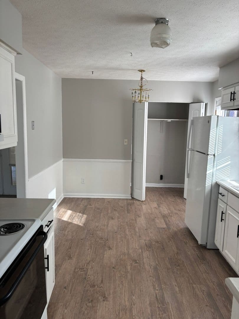 Columbus House: 4925 Foxfire Drive