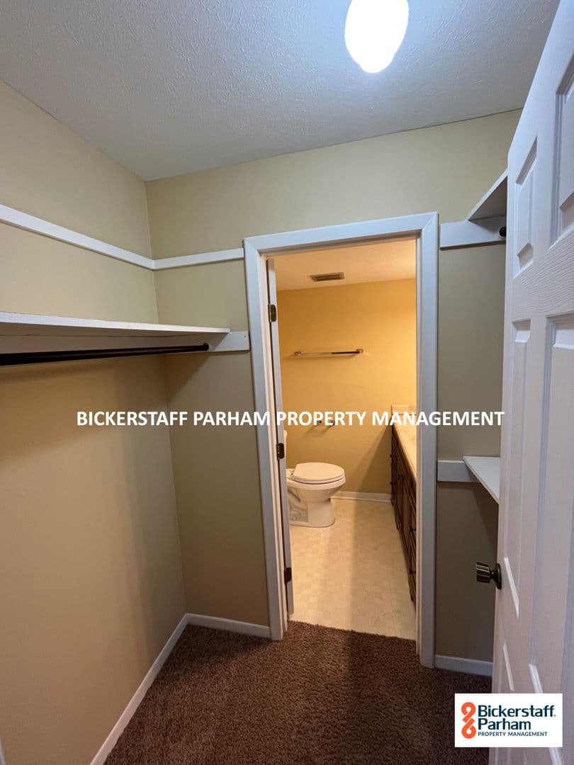 Columbus House: 4312 Old Macon Rd #8