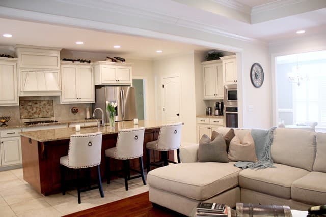 Columbus House: 7165 Bridgemill Drive