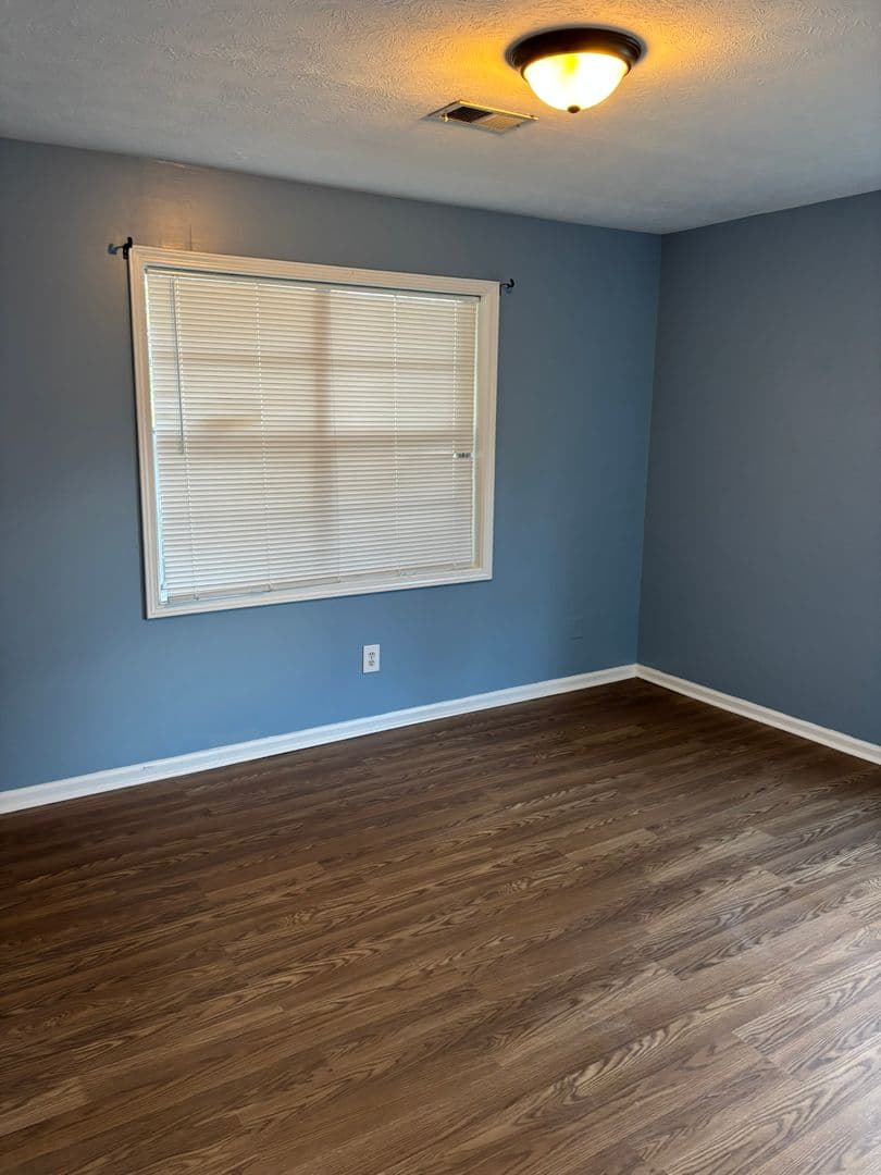 Columbus House: 4518 Moline Avenue